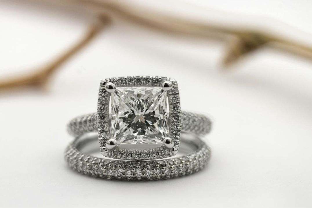 Diamond facet macro